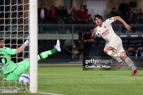 Hellas Verona FC v AC Milan - Serie A Hellas Verona FC v AC Milan - Serie A