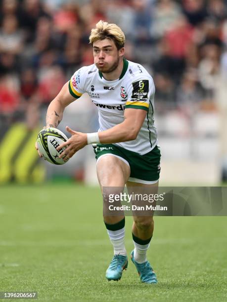 Ollie Hassell-Collins of London Irish makes a break during the EPCR Challenge Cup Quarter Final match between RC Toulon and London Irish at Stade...