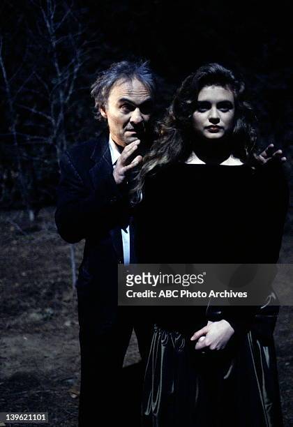Shoot Date: March 8, 1991. KENNETH WELSH;HEATHER GRAHAM