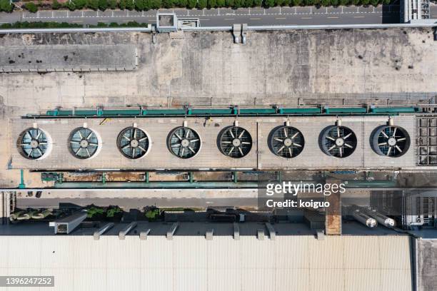 factory roof cooling tower - chillar stock pictures, royalty-free photos & images