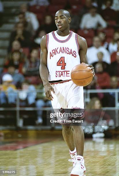 Arthur Agee of the Arkansas State Indians in action during a 1995 NCAA game. Mandatory Credit: Tom Ewart /Allsport