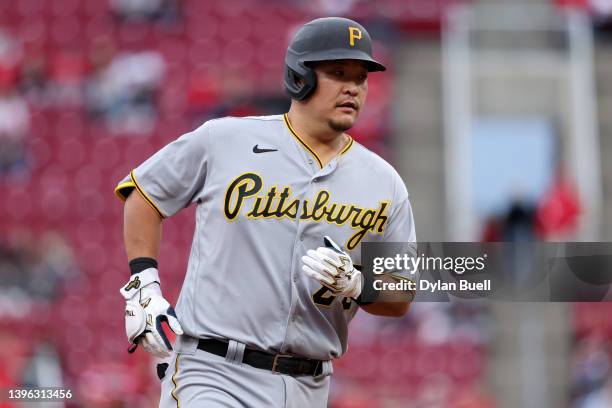 Yoshi Tsutsugo of the Pittsburgh Pirates rounds the bases after hitting a home run in the first inning against the Cincinnati Reds during game two of...