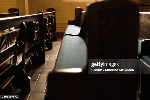 side profile view of church pew - baptist bildbanksfoton och bilder