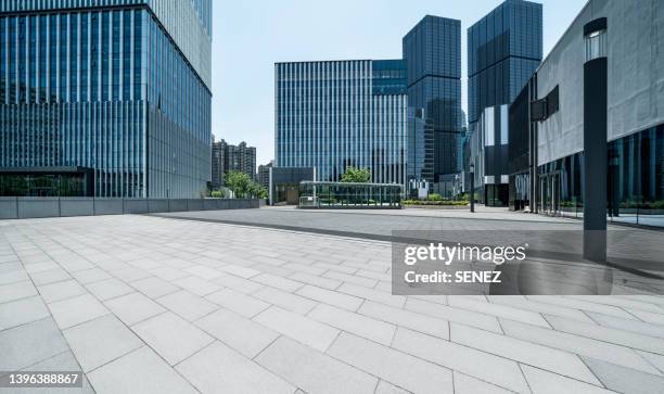 empty square by modern architectures - office courtyard stock pictures, royalty-free photos & images