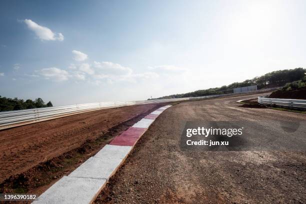 racecar dirt tracks - car racing start stock pictures, royalty-free photos & images