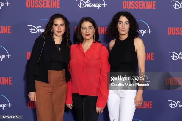 Lina Soualem, Hiam Abbas and Mouna Souale attend the "Oussekine" photocall at Le Grand Rex on May 09, 2022 in Paris, France.