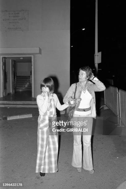 Annie Girardot et sa fille, Giulia Salvatori, au Festival de Cannes, le 15 mai 1973.