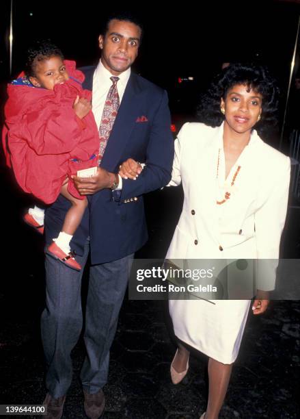 Ahmad Rashad Phylicia Rashad Ahmad Rashad 1988 Photos and Premium High Res Pictures ...