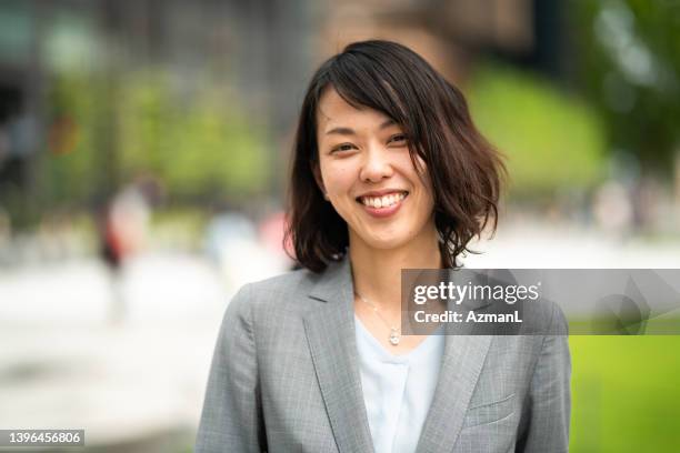 5 496点の日本人 女性 30代 笑顔 正面のストックフォト Getty Images 5 496点の日本人 女性 30代 笑顔 正面のストックフォト Getty Images