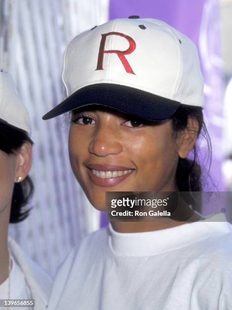 Model Veronica Webb attends the Second Annual Revlon Run/Walk for Women's Cancer Research on May 13, 1995 at 20th Century Fox Studios in Century...