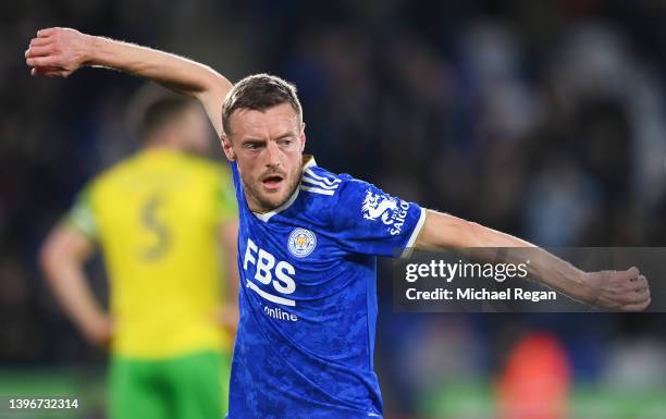 Jamie Vardy of Leicester City celebrates after scoring their side's second goal during the Premier League match between Leicester City and Norwich...