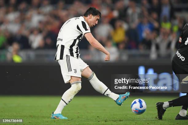 Dusan Vlahovic of Juventus scores their side's second goal during the Coppa Italia Final match between Juventus and FC Internazionale at Stadio...