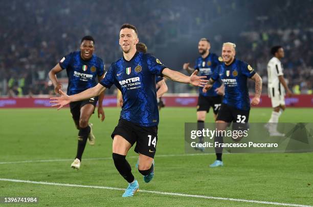 Ivan Perisic of FC Internazionale celebrates after scoring their side's third goal during the Coppa Italia Final match between Juventus and FC...