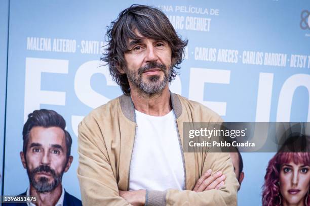 Actor Santi Millan attends the 'Espejo, Espejo' photocall at the Renoir Princesa Cinemas on May 12, 2022 in Madrid, Spain.