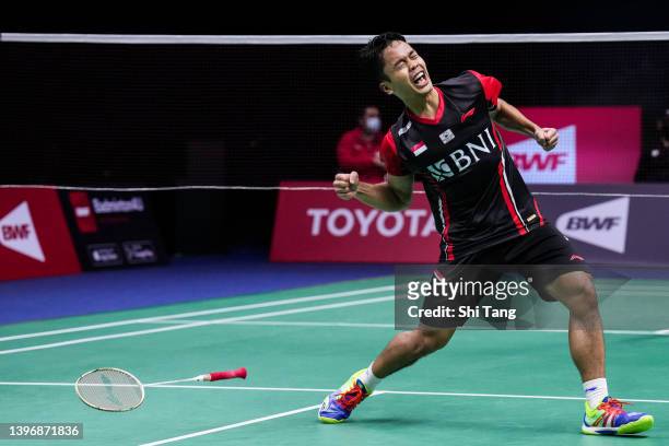 Anthony Sinisuka Ginting of Indonesia celebrates the victory in the Men's Single match against Zhao Junpeng of China during day five of the BWF...