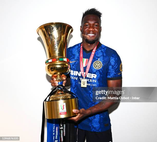 Felipe Caicedo of FC Internazionale pose with a trophy after winning the Coppa Italia Final match between Juventus and FC Internazionale at Stadio...