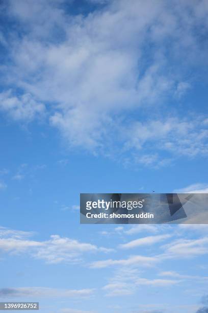 cloudscape - wispy stock pictures, royalty-free photos & images