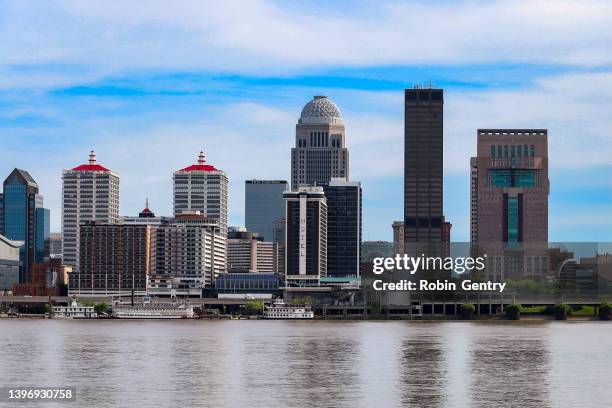 a view of downtown louisville, kentucky from the ohio river - louisville v kentucky stock pictures, royalty-free photos & images