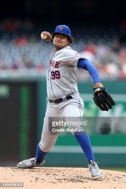 Starting pitcher Taijuan Walker of the New York Mets delivers a pitch against the Washington Nationals in the first inning at Nationals Park on May...