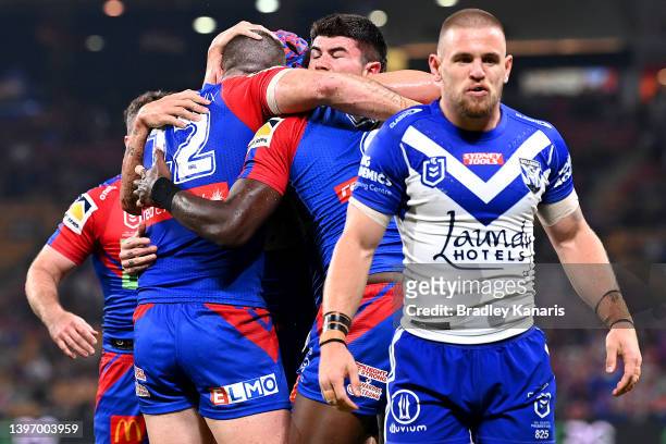Knights celebrate a Edrick Lee try during the round 10 NRL match between the Canterbury Bulldogs and the Newcastle Knights at Suncorp Stadium, on May...