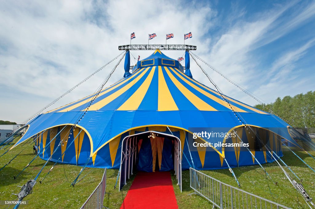 Primer plano gran angular Circus Big Top, Cambridge, Inglaterra