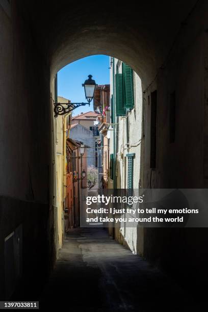 piombino and promontory - leghorn, tuscany, italy - port of leghorn - fotografias e filmes do acervo