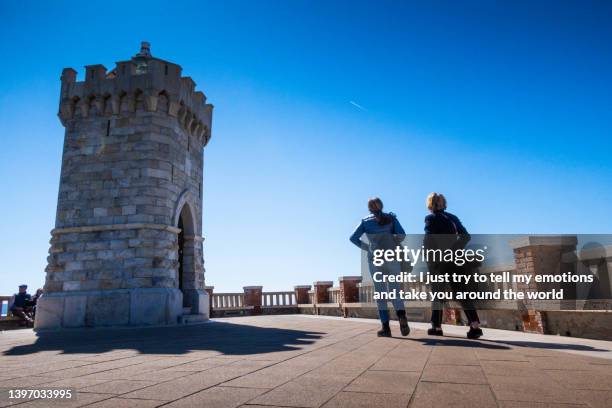 piombino and promontory - leghorn, tuscany, italy - port of leghorn - fotografias e filmes do acervo