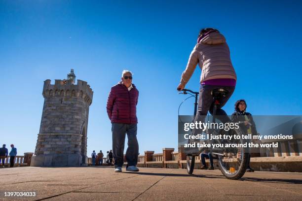 piombino and promontory - leghorn, tuscany, italy - port of leghorn - fotografias e filmes do acervo