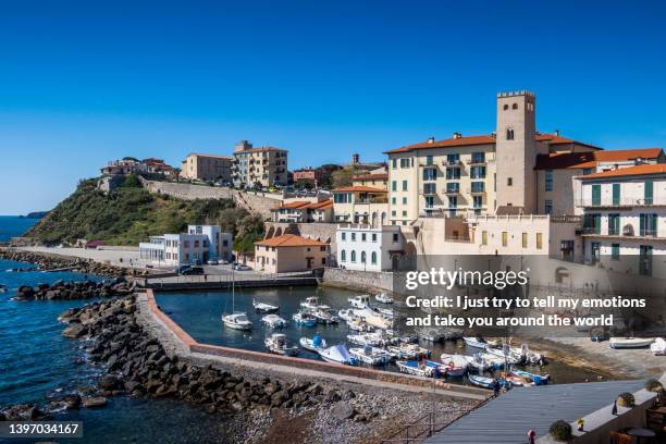 piombino and promontory - leghorn, tuscany, italy - port of leghorn - fotografias e filmes do acervo