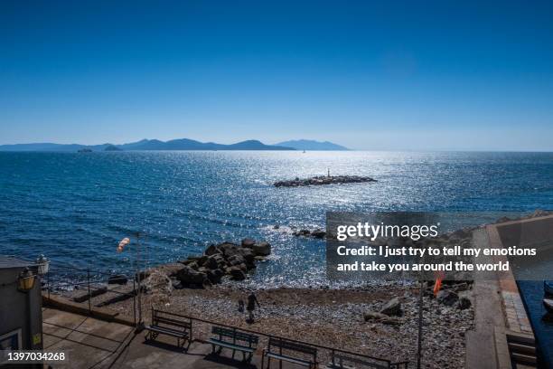 piombino and promontory - leghorn, tuscany, italy - port of leghorn - fotografias e filmes do acervo