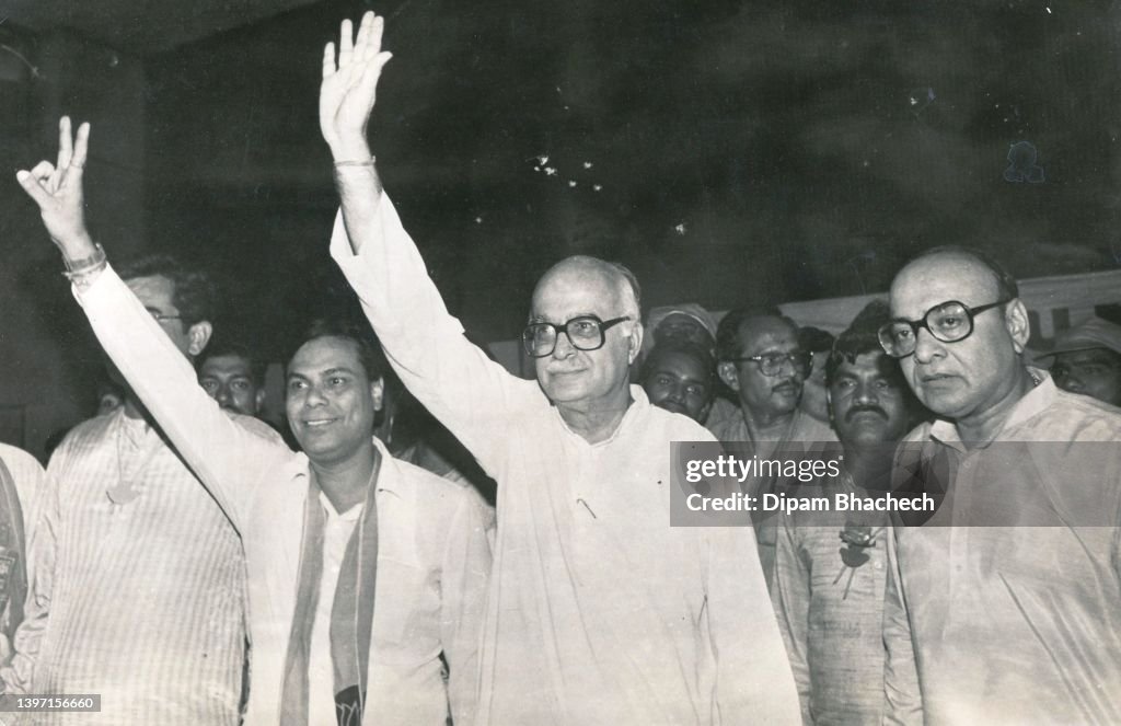 Lal Krishna Advani - Harin Pathak - Sankersinh Vaghela - 1989 - Election Victory