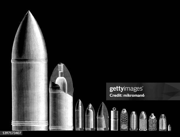 Exploding Bullets Drawing 68 Exploding Gun Drawing Stock Photos, High-Res Pictures, and Images ...