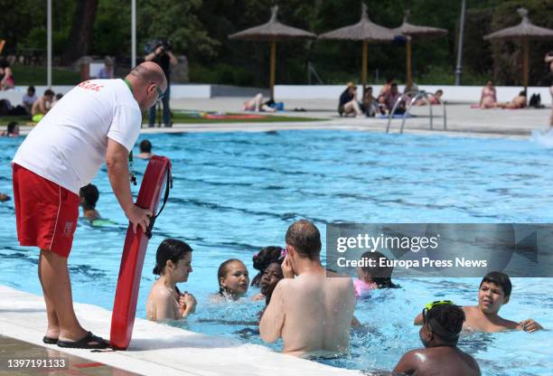 Fun Pool Lifeguards Community Pool Lifeguard Photos and Premium High Res Pictures - Getty ...
