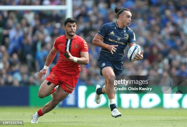 James Lowe of Leinster makes a run during the Heineken Champions Cup Semi Final match between Leinster Rugby and Stade Toulousain at Aviva Stadium on...