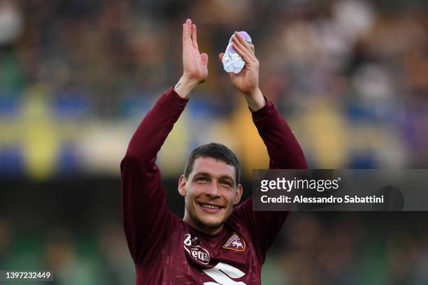 Andrea Belotti of Torino celebrates after victory in the Serie A match between Hellas and Torino FC at Stadio Marcantonio Bentegodi on May 14, 2022...