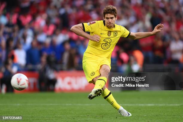 Marcos Alonso of Chelsea scores their team's first penalty in the penalty shoot out during The FA Cup Final match between Chelsea and Liverpool at...