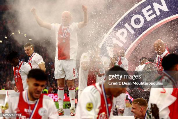 Davy Klaassen of Ajax celebrates their side's victory of the Dutch Eredivisie after the Dutch Eredivisie match between Ajax and sc Heerenveen at...