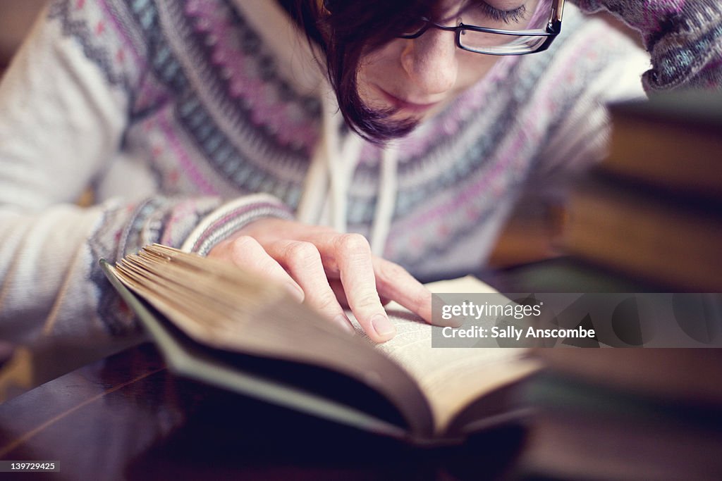 Young girl reading