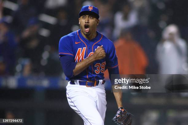 Edwin Diaz of the New York Mets celebrates after defeating the Seattle Mariners 5-4 at Citi Field on May 14, 2022 in New York City.
