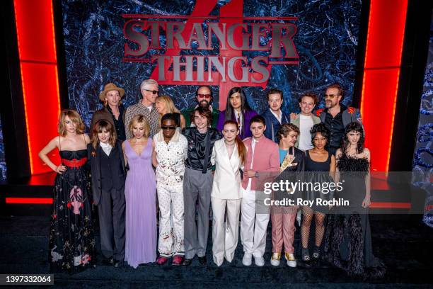 Cara Buono, Maya Hawke, Winona Ryder, Campbell Bower, Millie Bobby Brown, Matthew Modine, Caleb McLaughlin, Brett Gelman, Finn Wolfhard, Eduardo...