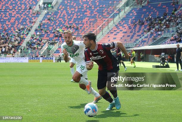 Riccardo Orsolini of Bologna FC in action during the Serie A match between Bologna FC and US Sassuolo at Stadio Renato Dall'Ara on May 15, 2022 in...