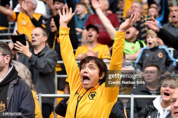 George Wolves Fan Wolves Fans Photos and Premium High Res Pictures - Getty Images