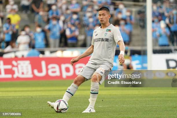 Tatsuki Nara of Avispa Fukuoka in action during the J.LEAGUE Meiji Yasuda J1 13th Sec. Match between Kawasaki Frontale and Avispa Fukuoka at Kawasaki...