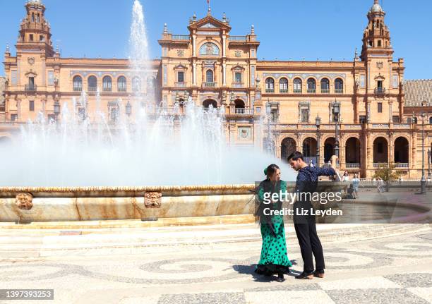 flamenco dancers in the plaza de españa, seville, spain - seville dancing stock pictures, royalty-free photos & images