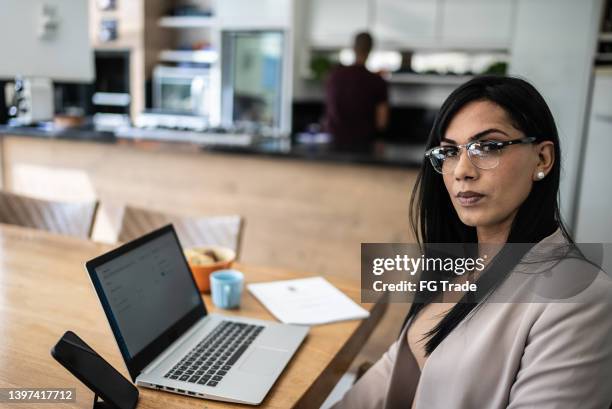 Trans Woman Computer Photos and Premium High Res Pictures - Getty Images