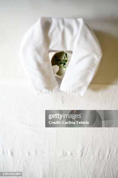 luxury massage table details - massage table no people stock pictures, royalty-free photos & images