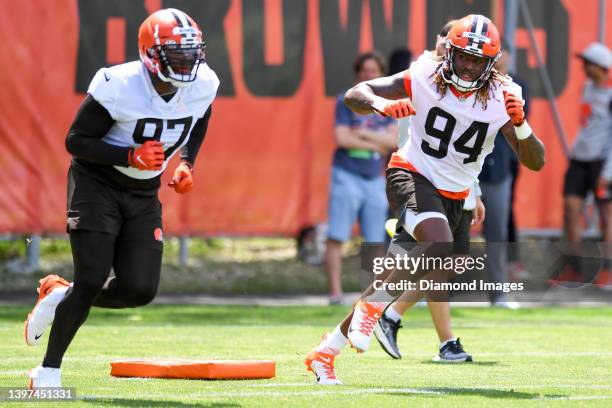 Alex Wright of the Cleveland Browns runs a drill during the first day of Cleveland Browns rookie mini camp at CrossCountry Mortgage Campus on May 13,...