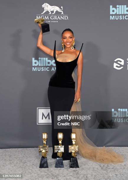 May 15: 2022 BILLBOARD MUSIC AWARDS -- Pictured: Doja Cat poses in the backstage press room during the 2022 Billboard Music Awards held at the MGM...