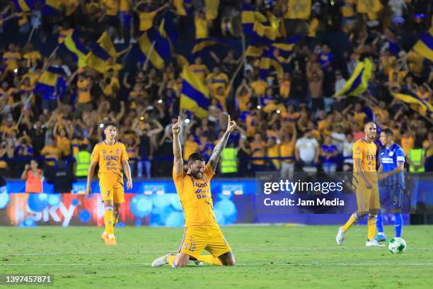 Andre-Pierre Gignac of Tigres celebrates after the quarterfinals second leg match between Tigres UANL and Cruz Azul as part of the Torneo Grita...