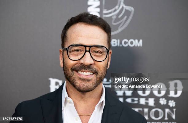 Actor and comedian Jeremy Piven attends the Shibnobi.com Headliners Ball benefit for the Eastwood Ranch Foundation at the Hollywood Improv on May 15,...